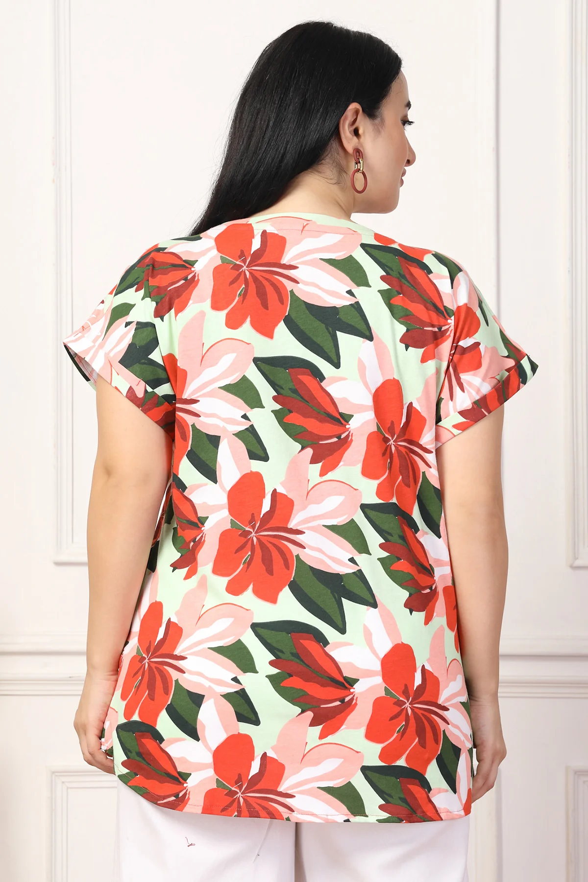 Fresh Floral Delight Maternity Zipless Feeding Top - Image 4